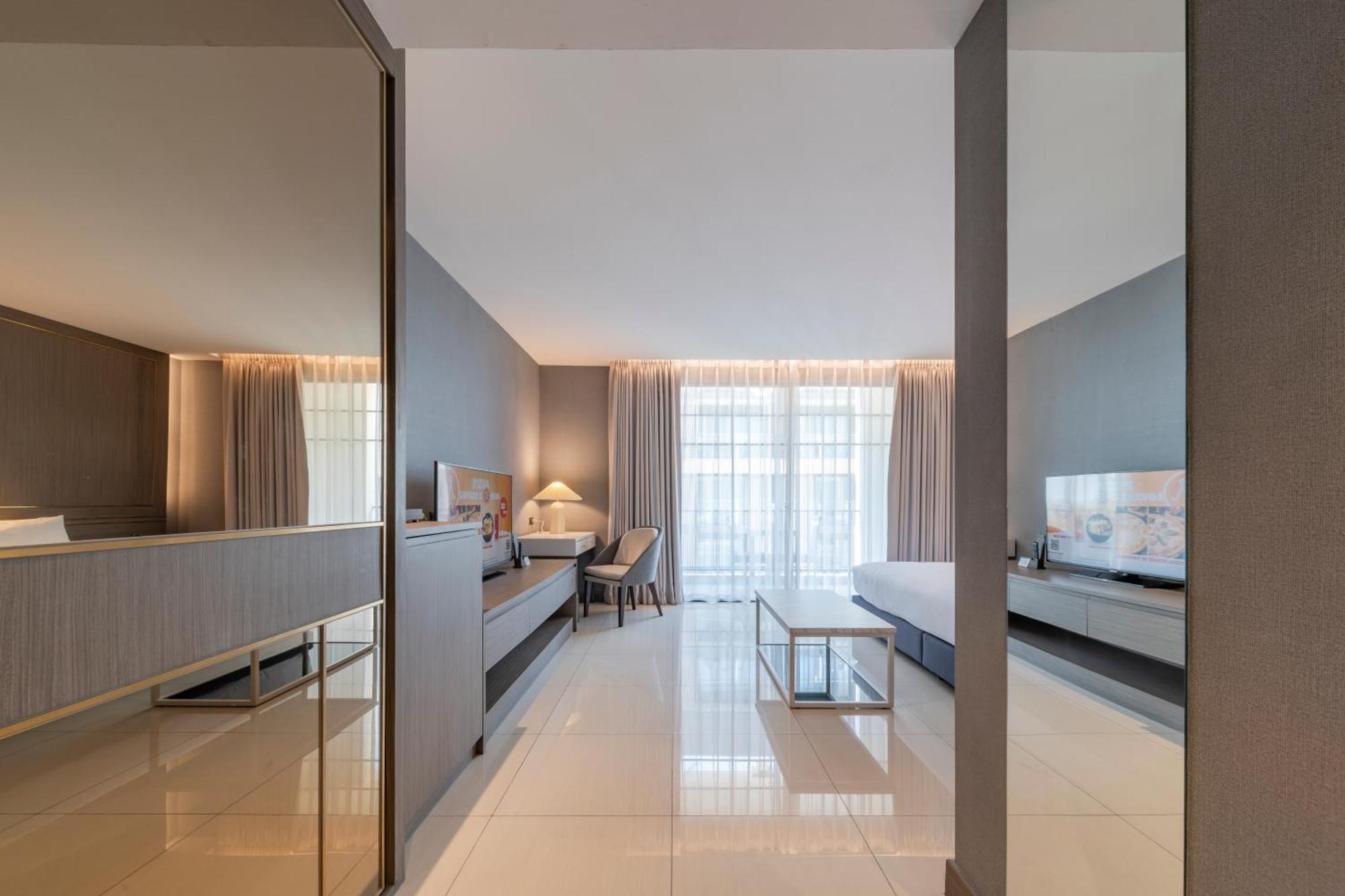 Mandarin Eastville, Pattaya - Sha Extra Plus Buitenkant foto